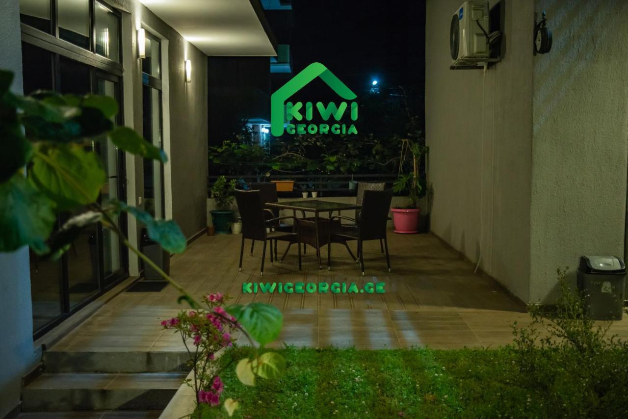 Kiwi Georgia Villa Koboeleti Buitenkant foto